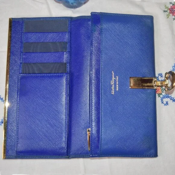 Salvatore Ferragamo Gancini Continental Wallet – Zaffiro Viola Blue - Picture 6 of 10